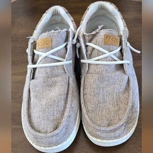 STQ Casual Women's Slip-On Sneakers in Light Taupe